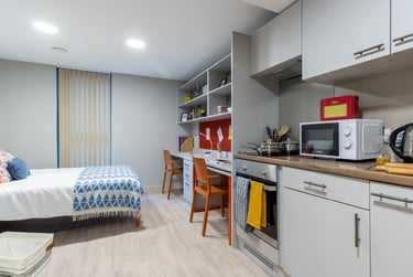 Block B Upper Floor Silver En Suite at Calico, Norton Street, City Centre, Liverpool, L38LG - Image 2